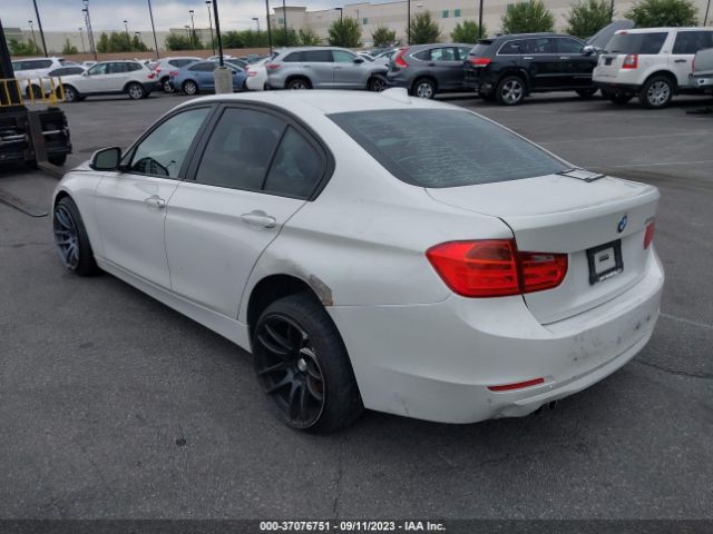 WBA3A5G56ENP31659 BMW 3 Series 328i