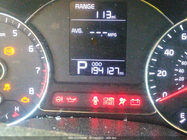 KNAFK4A6XE5175894 KIA FORTE LX