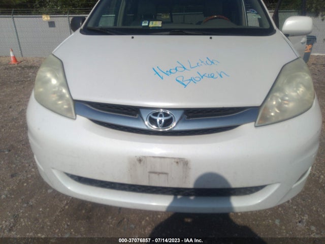 2006 TOYOTA SIENNA XLE VIN: 5TDBA22C96S074418