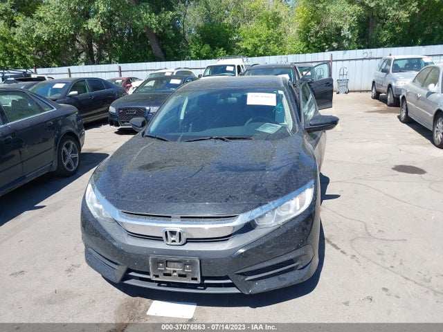 Honda Civic Sedan Lx 2018 2HGFC2F57JH523062 Image 3