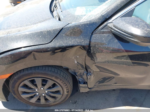 Honda Civic Sedan Lx 2018 2HGFC2F57JH523062 Image 11
