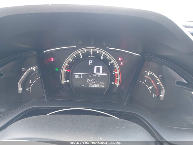 Honda Civic Sedan Lx 2018 2HGFC2F57JH523062 Image 12