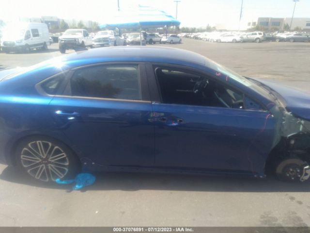 3KPF44AC1ME274724 KIA FORTE GT