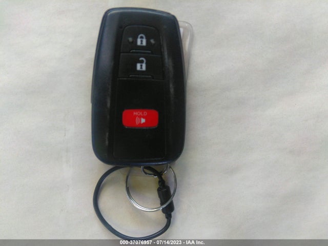 2021 TOYOTA RAV4 XLE VIN: 2T3P1RFV4MW172732