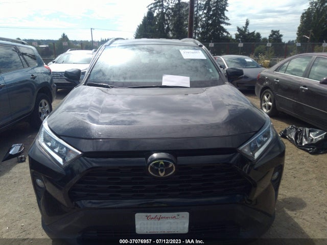 2021 TOYOTA RAV4 XLE VIN: 2T3P1RFV4MW172732