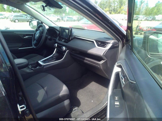 2021 TOYOTA RAV4 XLE VIN: 2T3P1RFV4MW172732