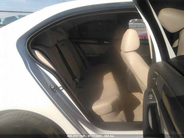 3VWLL7AJ2EM236025 Volkswagen Jetta Sedan Tdi