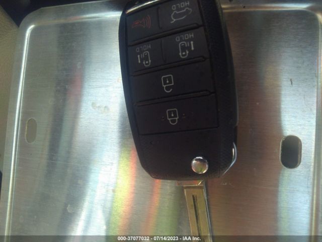 KNDMB5C18M6666295 KIA SEDONA LX
