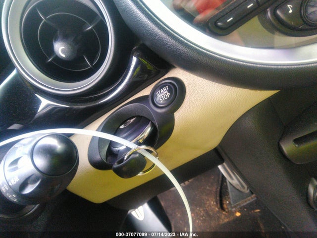 2011 MINI COOPER HARDTOP WMWSV3C55BTY11827 Photo 10