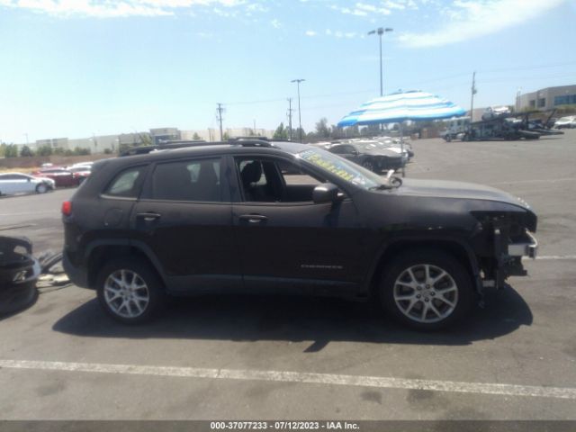 1C4PJLAB8GW107253 Jeep Cherokee Sport