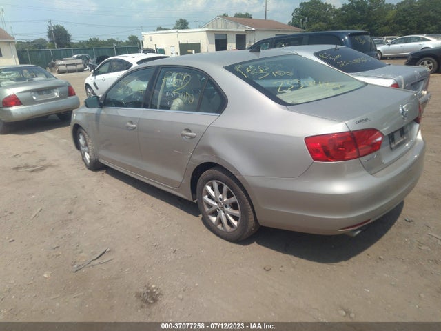 2014 VOLKSWAGEN JETTA SEDAN SE VIN: 3VWD17AJ2EM286241