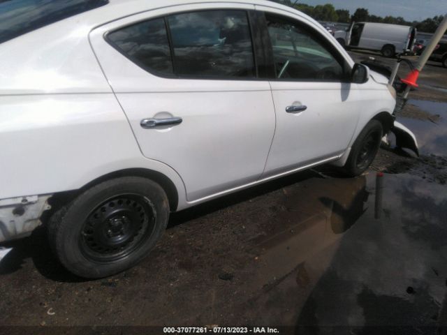 3N1CN7AP8EK447925 Nissan VERSA SV