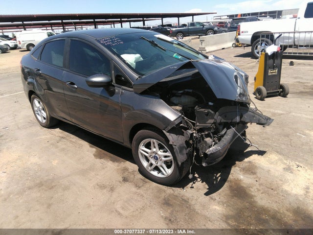 Ford FIESTA SE 2018 3FADP4BJ1JM110196 Image 1