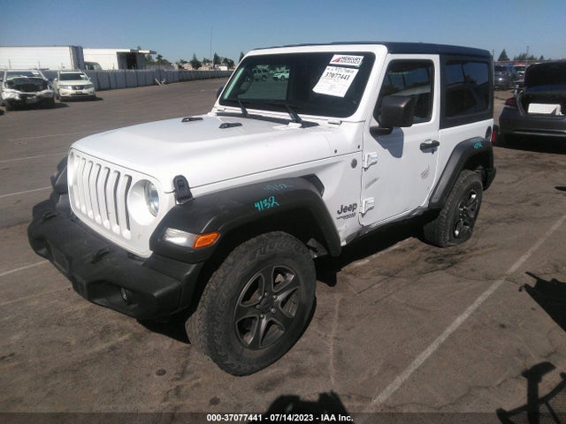 1C4GJXAG4JW242353 Jeep Wrangler Sport S
