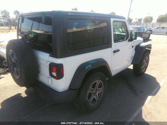 1C4GJXAG4JW242353 Jeep Wrangler Sport S