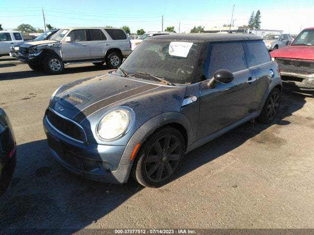2010 MINI COOPER HARDTOP S VIN: WMWMF7C54ATX45105