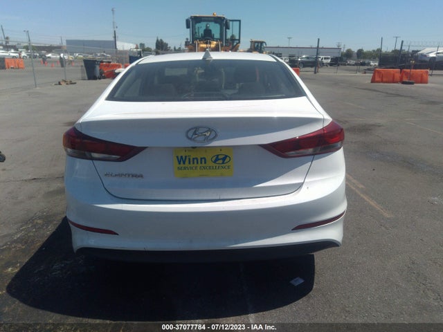 Hyundai ELANTRA SEL 2018 5NPD84LF5JH284618 Image 15