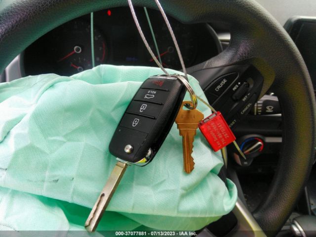 3KPA24AD2ME428219 KIA RIO S