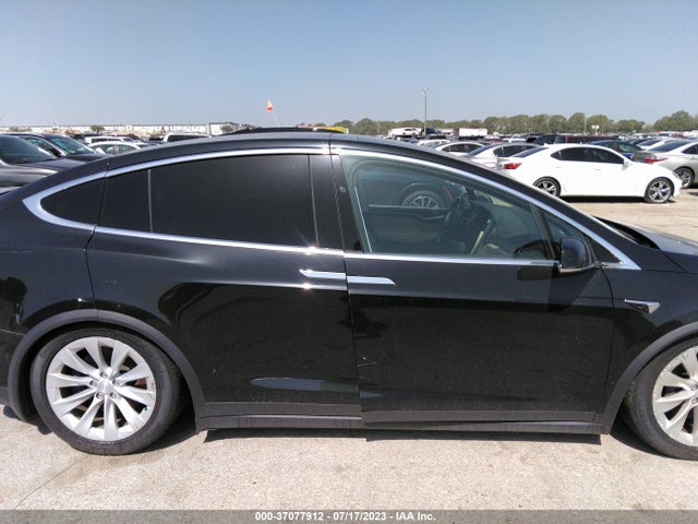 Tesla Model X 90d/75d/100d 2017 5YJXCBE25HF056685 Image 11