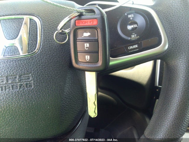 Honda CR-V LX 2018 7FARW5H30JE000346 Image 11