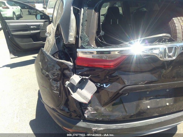 Honda CR-V LX 2018 7FARW5H30JE000346 Image 6