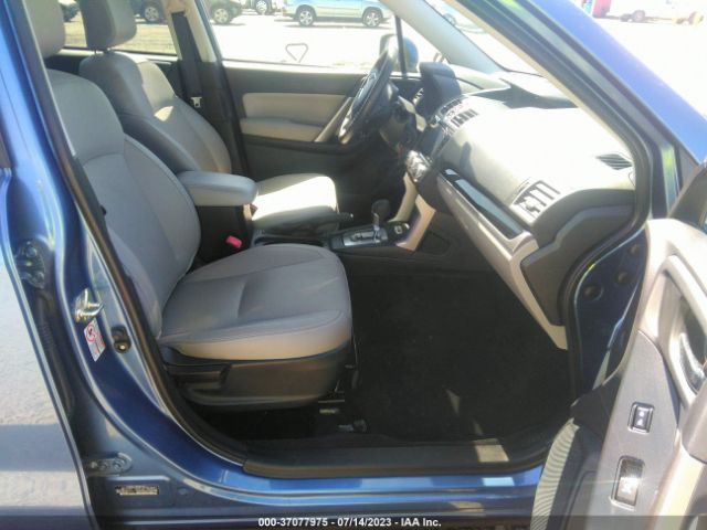 JF2SJAJC6JH402338 Subaru Forester Limited