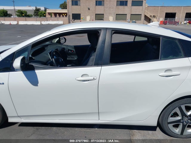 Toyota Prius Four 2016 JTDKARFU4G3005263 Image 6