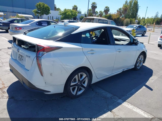 Toyota Prius Four 2016 JTDKARFU4G3005263 Image 10