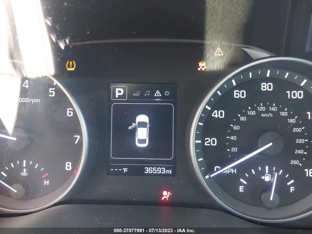 2018 HYUNDAI ELANTRA SEL VIN: 5NPD84LF7JH358332