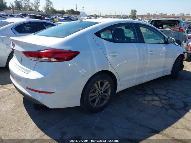 2018 HYUNDAI ELANTRA SEL VIN: 5NPD84LF7JH358332