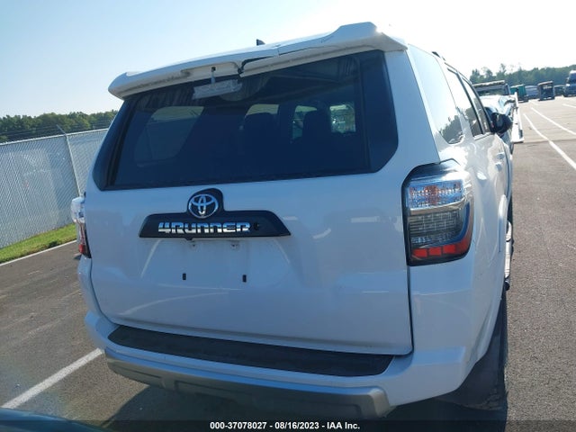 Toyota 4runner Trd Off Road 2018 JTEBU5JR7J5576675 Image 15
