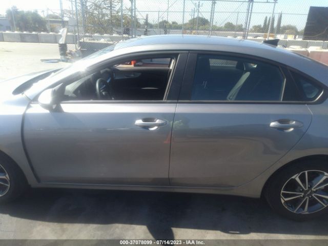 3KPF24AD1PE559815 KIA Forte Lxs