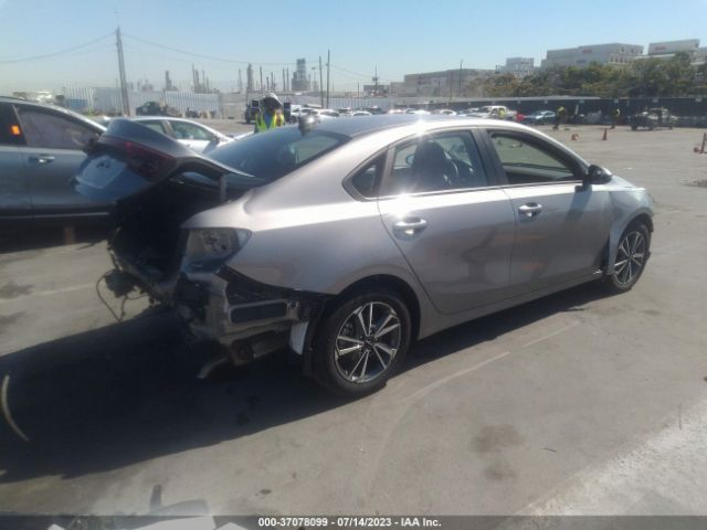 3KPF24AD1PE559815 KIA Forte Lxs