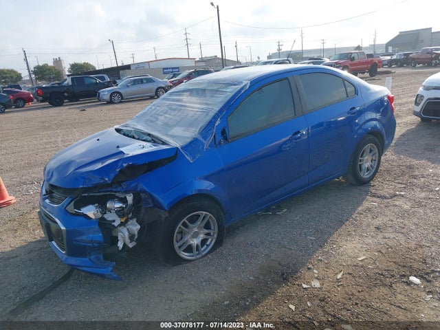 Chevrolet SONIC LS 2019 1G1JB5SB5K4105227 Image 2