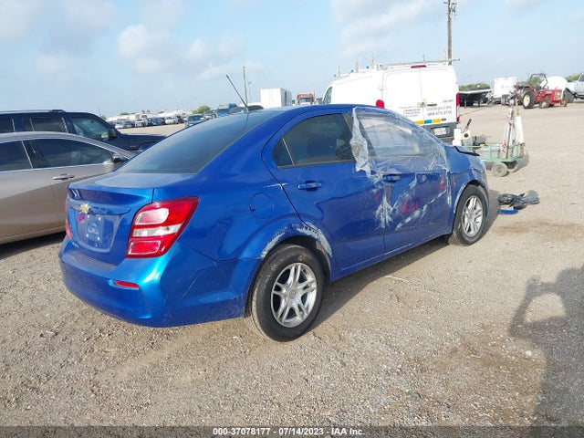 Chevrolet SONIC LS 2019 1G1JB5SB5K4105227 Image 4