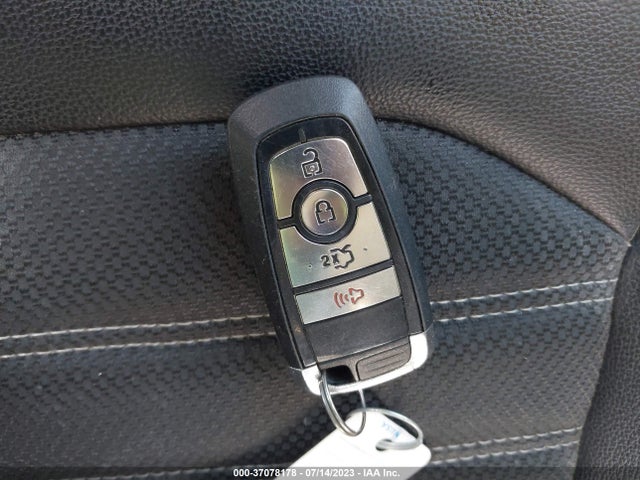 2017 FORD FUSION SE VIN: 3FA6P0HD0HR366958