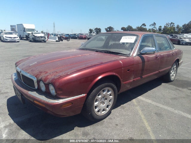 1999 JAGUAR XJ VIN: SAJHD1042XC869628