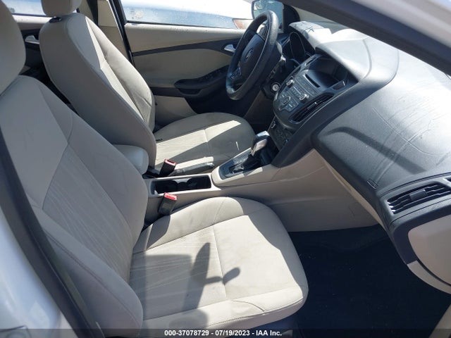 Ford FOCUS SE 2015 1FADP3F27FL271190 Image 6