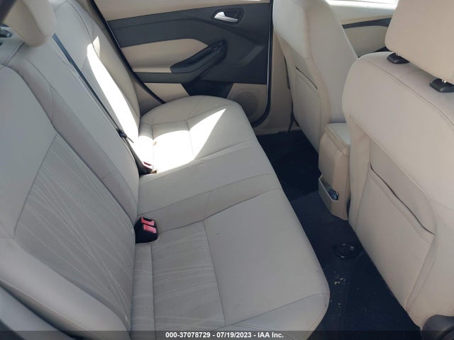 Ford FOCUS SE 2015 1FADP3F27FL271190 Image 9