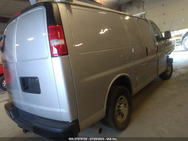 2018 CHEVROLET EXPRESS CARGO VAN VIN: 1GCWGAFGXJ1338534