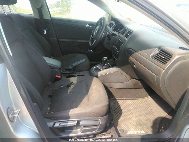 3VW2K7AJ9FM255333 Volkswagen Jetta Sedan 2.0l S W/technology