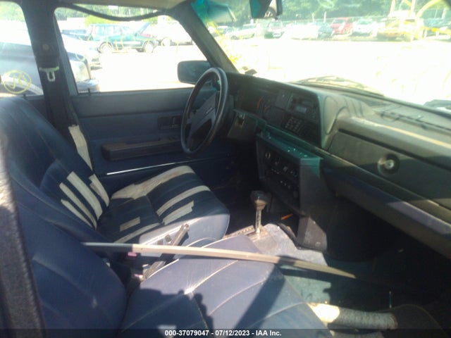 1989 VOLVO 245 DL/GL VIN: YV1AX8853K1838805