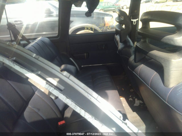 1989 VOLVO 245 DL/GL VIN: YV1AX8853K1838805
