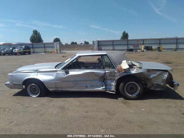 1983 CHRYSLER CORDOBA VIN: 2C3BS52P1DR217714