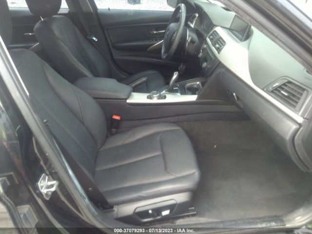 WBA3B1C58FK141364 BMW 3 Series 320i