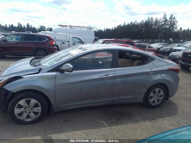 Hyundai ELANTRA SE 2016 5NPDH4AE0GH731018 Image 13