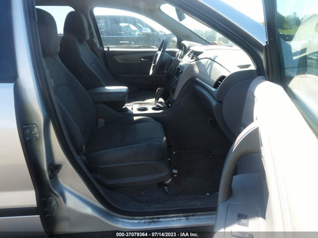 Chevrolet Traverse Ls 2017 1GNKVFKD9HJ226337 Image 5