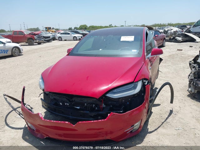 2019 Tesla Model X, VIN: 5YJXCBE25KF192256