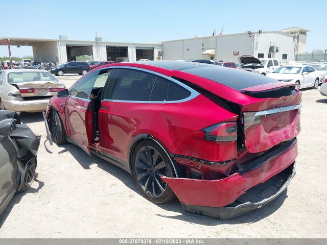 2019 Tesla Model X, VIN: 5YJXCBE25KF192256