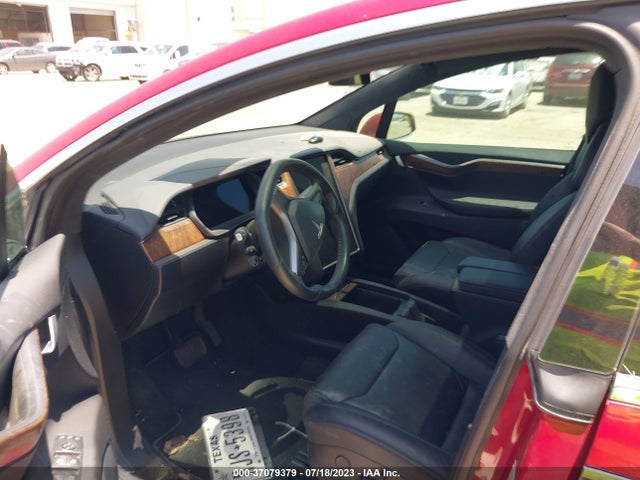 2019 Tesla Model X, VIN: 5YJXCBE25KF192256
